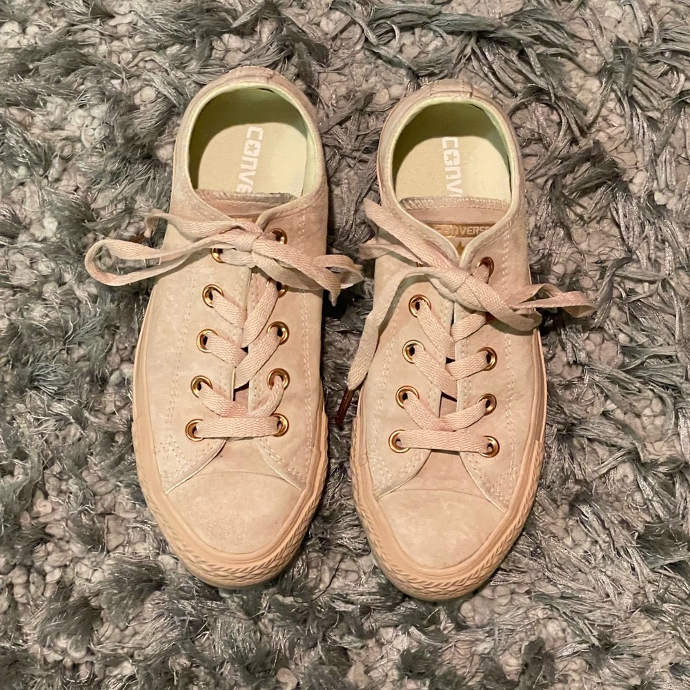Converse - Picture 2 of 4